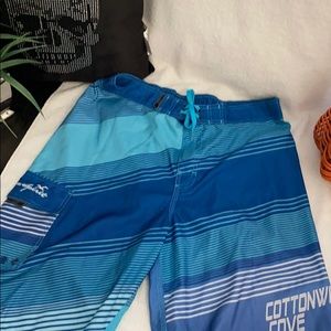 Free Spirit limited board shorts XL